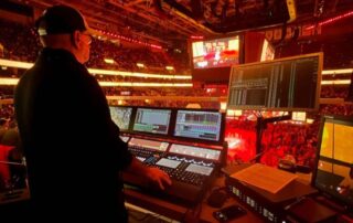 Why Event Planners Prefer Remote-Control LED Bracelets for Music Festivals 2 LED bracelets DMX512 console