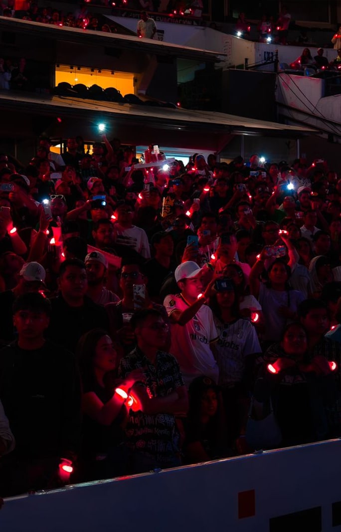 How Sports Events Use LED Bracelets to Unite Fans 2 Light up wristband for lighting design