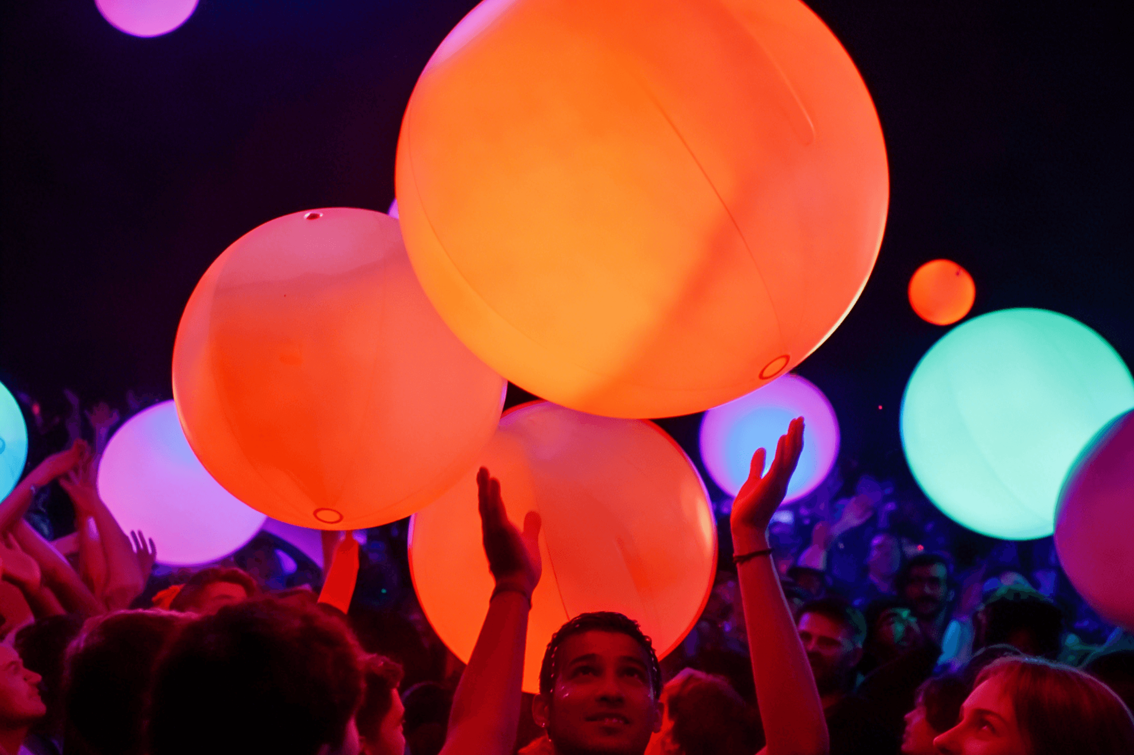 Battery-powered LED Ball Battery powered LED Ball